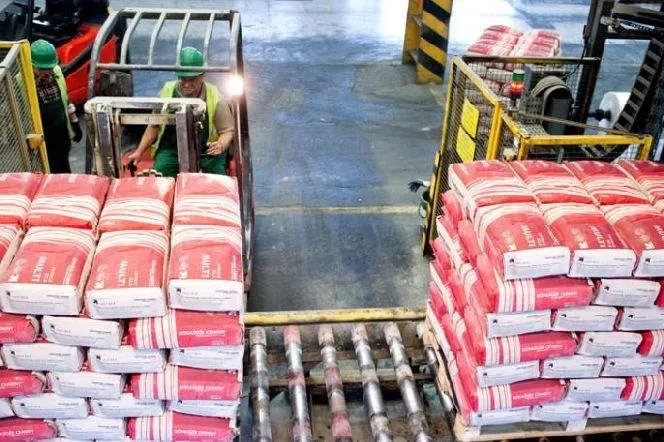 Ile kosztuje tona cementu? Sprawdź aktualne ceny i oferty